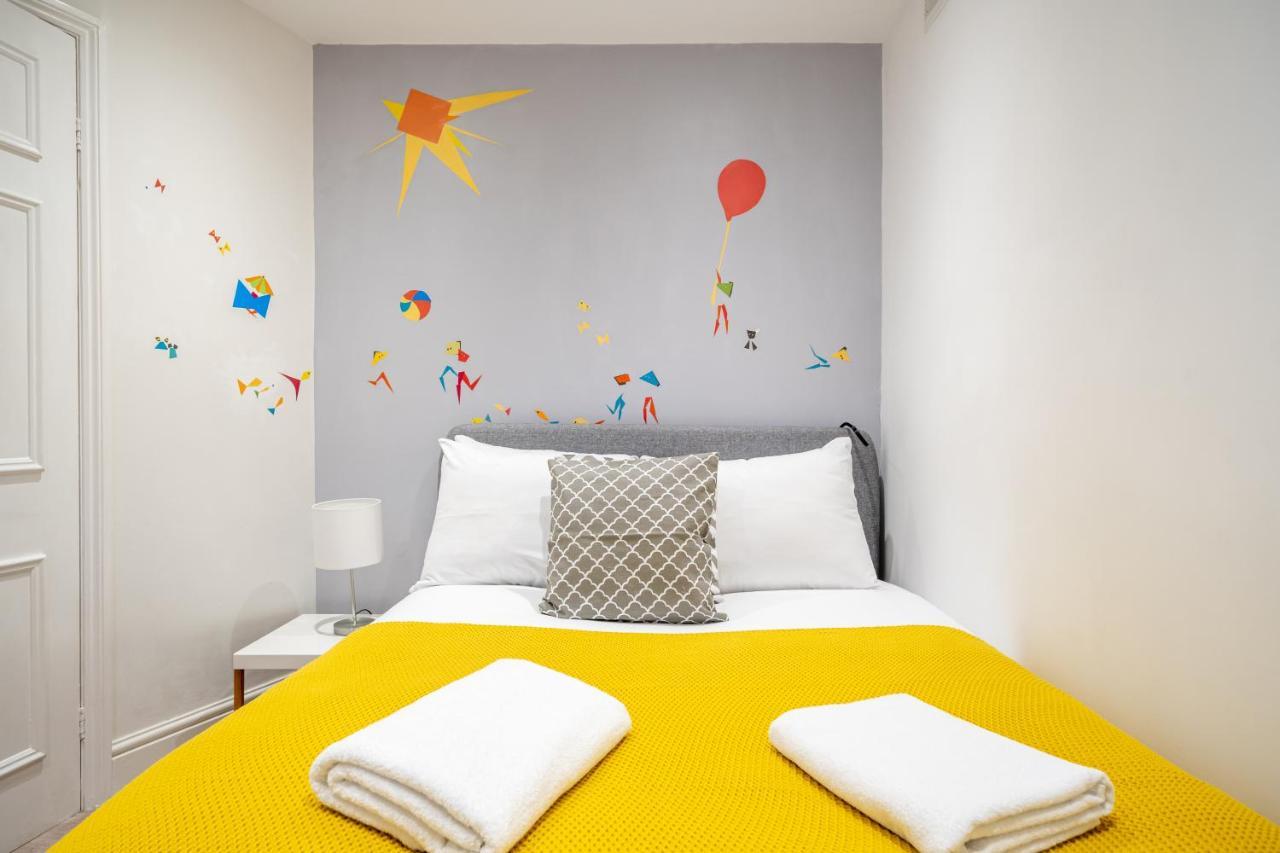 Sleek Flat With Communal Courtyard Лондон Екстер'єр фото